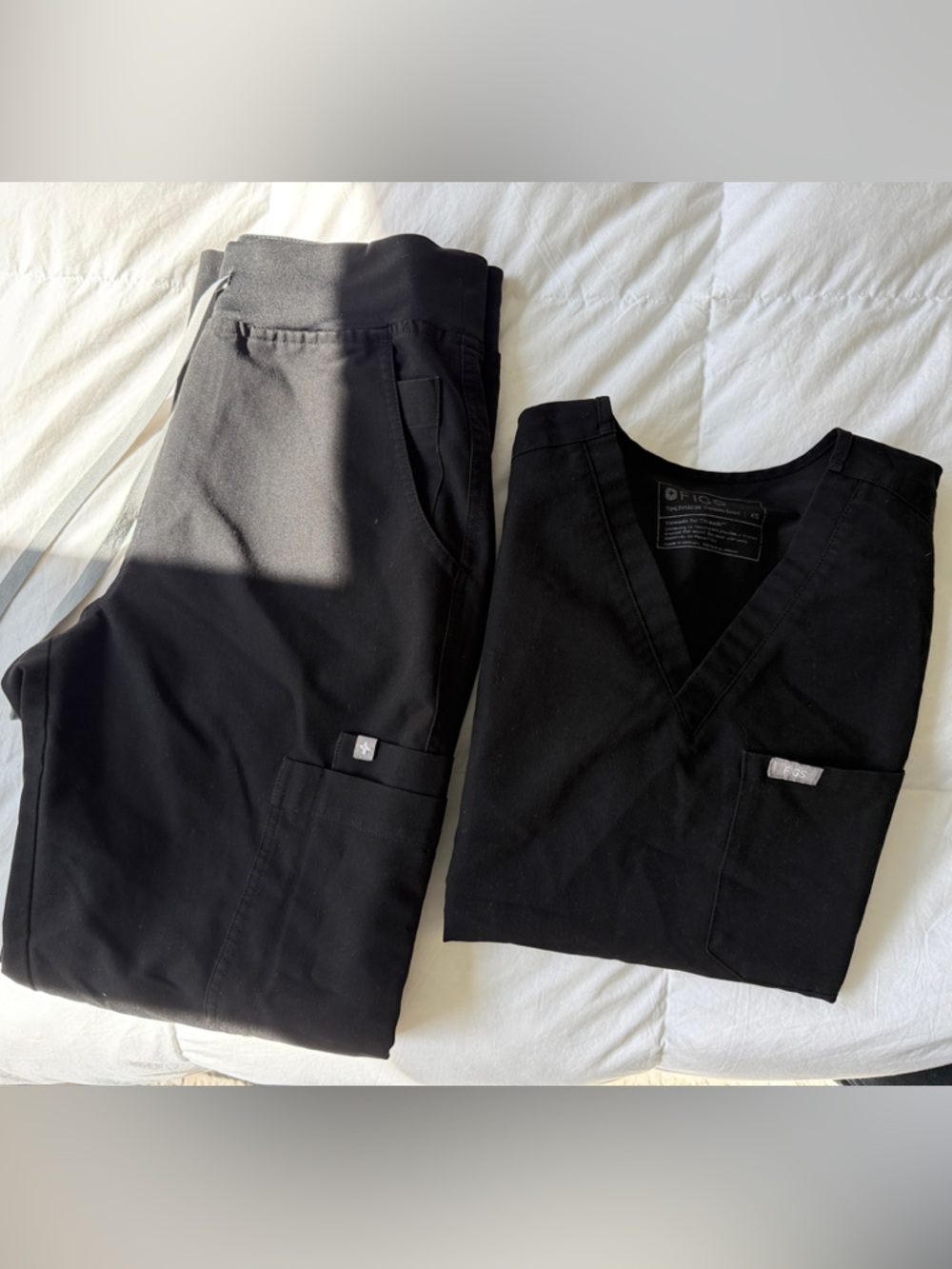 Figs Men's Black Jogger Scrub Pants